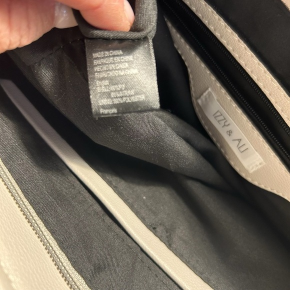 IZZY & ALI Tote Bag Woven Straw and Beige - Picture 8 of 13